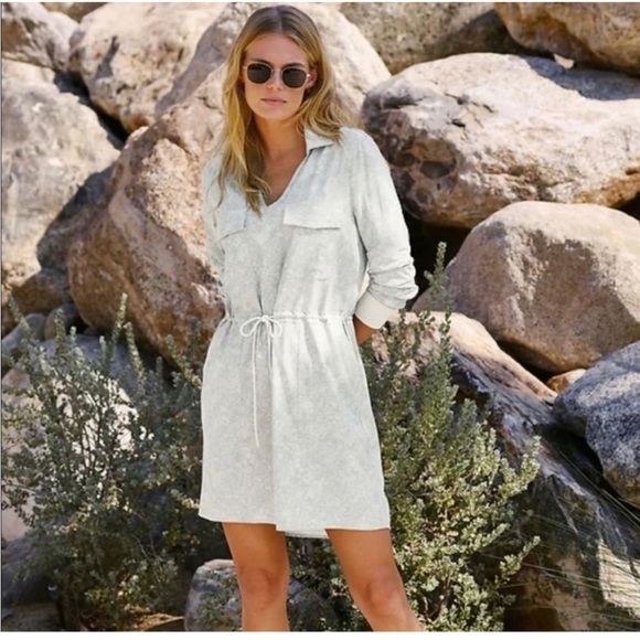 Athleta Grey White Zuma Printed Collared Shirtdress Women's XS Athletic - Picture 2 of 16
